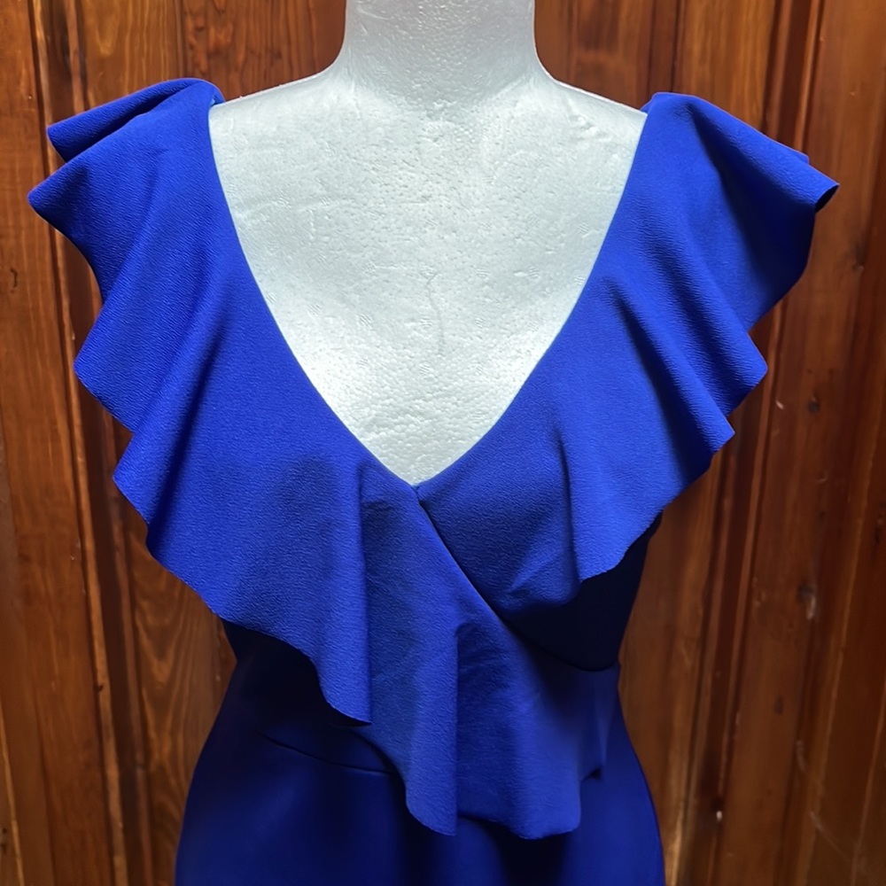 Dress - Picture 4 of 4